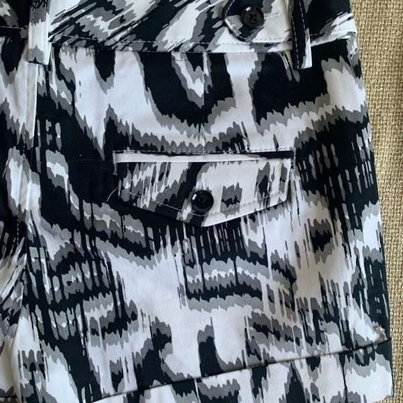 New Express Design Studio Ladies Shorts - Picture 4 of 7